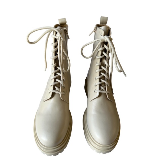 Tony Bianco Wya Boot in Vanilla Capretto Brand New Size 8 - Picture 2 of 6